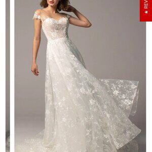 Beautiful wedding dress